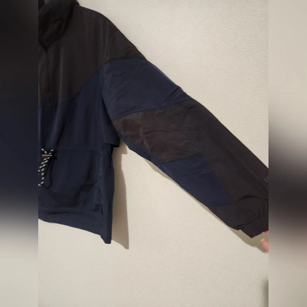 Lululemon Evergreen Anorak Jacket True Navy And Black Womens Size 8 - Picture 4 of 9